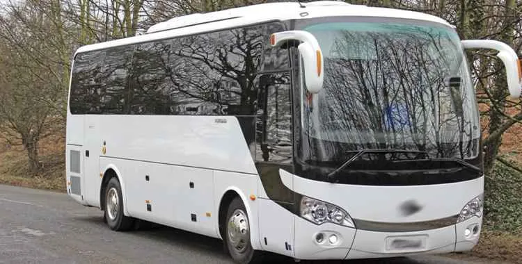 Coach-with-33-Seats