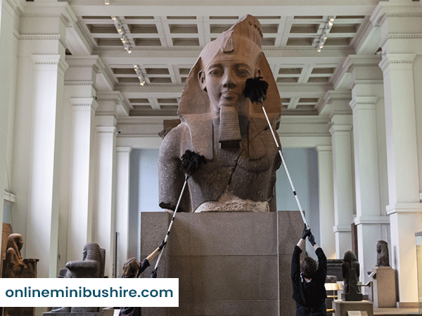 MiniBus Hire for Museums | OMBH